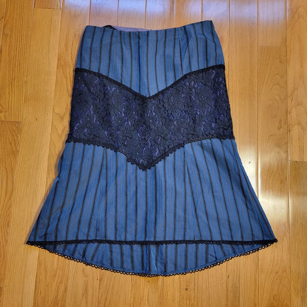 Y2k nanette lepore flattering skirt
